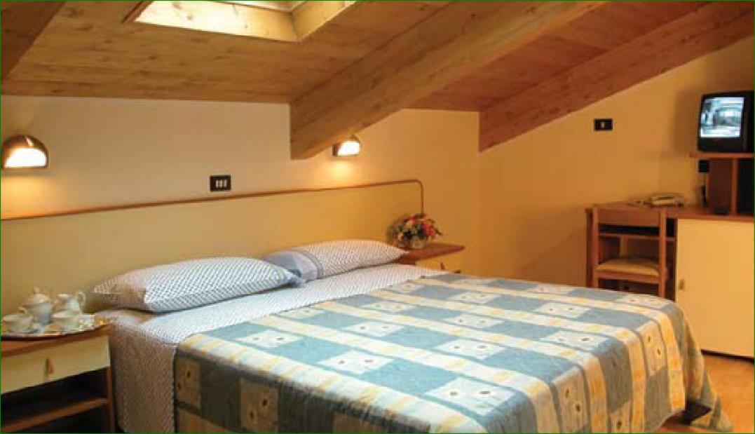 Hotel Verdemare Rimini Ngoại thất bức ảnh
