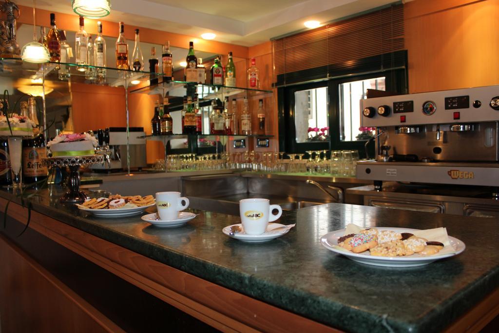 Hotel Verdemare Rimini Ngoại thất bức ảnh