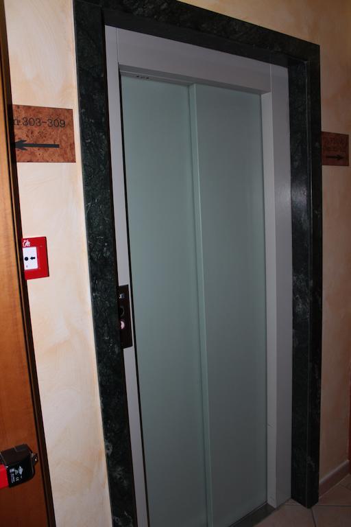 Hotel Verdemare Rimini Ngoại thất bức ảnh